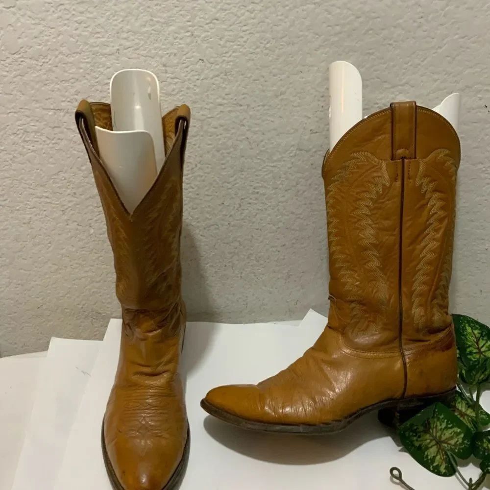Justin Tan Cowboy Boots Style 8737 Men's Size 9 D Tan